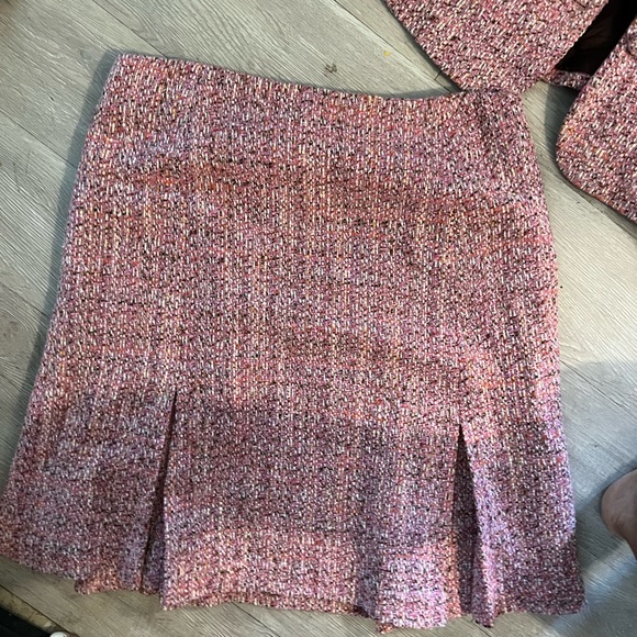 Neumann Marcus exclusive pink tweed set - Picture 3 of 3